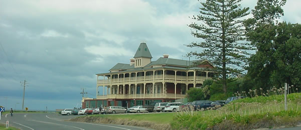 lorne-hotel2